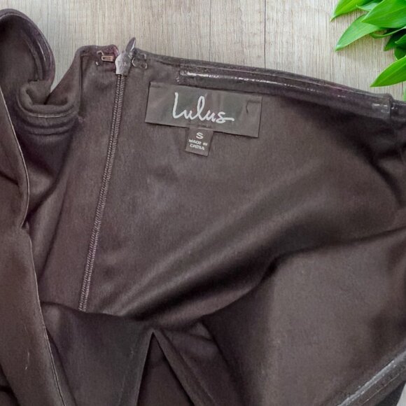 LULU'S Black Notch V Off Shoulder Fitted Skater Dress Dance Homecoming Recital S - Picture 2 of 2